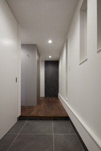 狭小３階建て住宅　居室空間内に階段を配置したシンプルな住宅　品川区T様邸