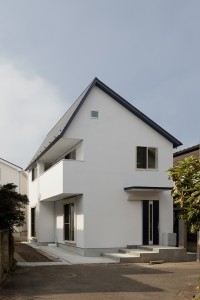 白を基調としたスタイリッシュなデザイン住宅　Ｎ様邸