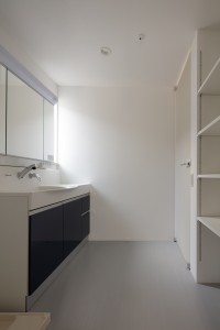 白を基調としたスタイリッシュなデザイン住宅　Ｎ様邸