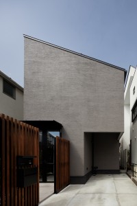 落ち着いた外観にラグジュアリーな内観のデザイン住宅　O様邸