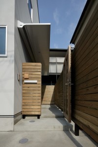 白を基調としたシェッドルーフのデザイン住宅　川崎市Ｍ様邸