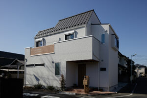 優しい風合いでナチュラルなデザイン住宅 T様