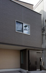 ふたつの家族が心地よく暮らせる3階建て住宅　I様・Y様邸