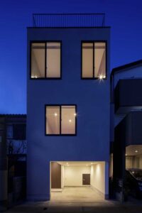 シンプルで洗練された3階建てデザイン住宅 I様邸