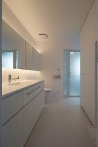 デザイン住宅　室内からつながるバルコニーのある間取り　A様邸