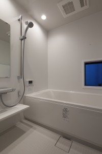 三階建てデザイン住宅　ウッドデッキのあるモダンな家　N様邸