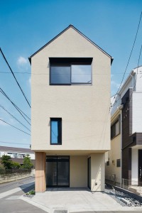 ３階建て狭小住宅　木のやさしさに包まれるデザイン住宅　川崎市O様邸