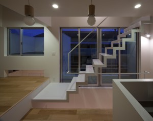 ピカソのキュビズムを彷彿とさせるデザインハウス：調布市　Ｈ様邸