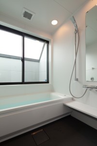 ３階建て住宅　ビルトインガレージのある家　N様邸