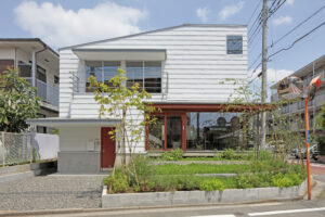 木材を感じさせるデザイン住宅　H様